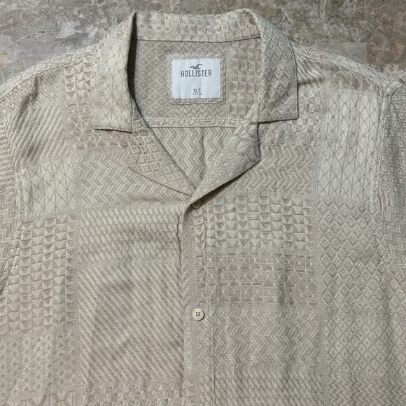 Hollister Shirt Mens XLT XL Tall Beige Tan Short Sleeve Textured Johnny Collar - Picture 1 of 9